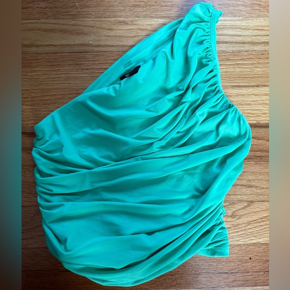 Express Body Contour One Shoulder Cropped Top in Size XS - Picture 1 of 3